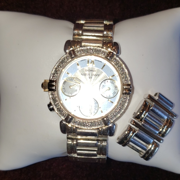 Women's Anne Klein watch, 6" circumference - Picture 12 of 16